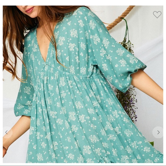 Floral Print Boho Ruffle Hem dress - Picture 2 of 4